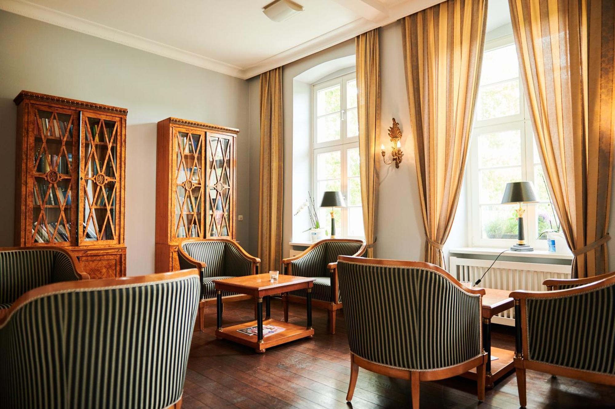 Hotel Prinzenpalais Bad Doberan Ngoại thất bức ảnh