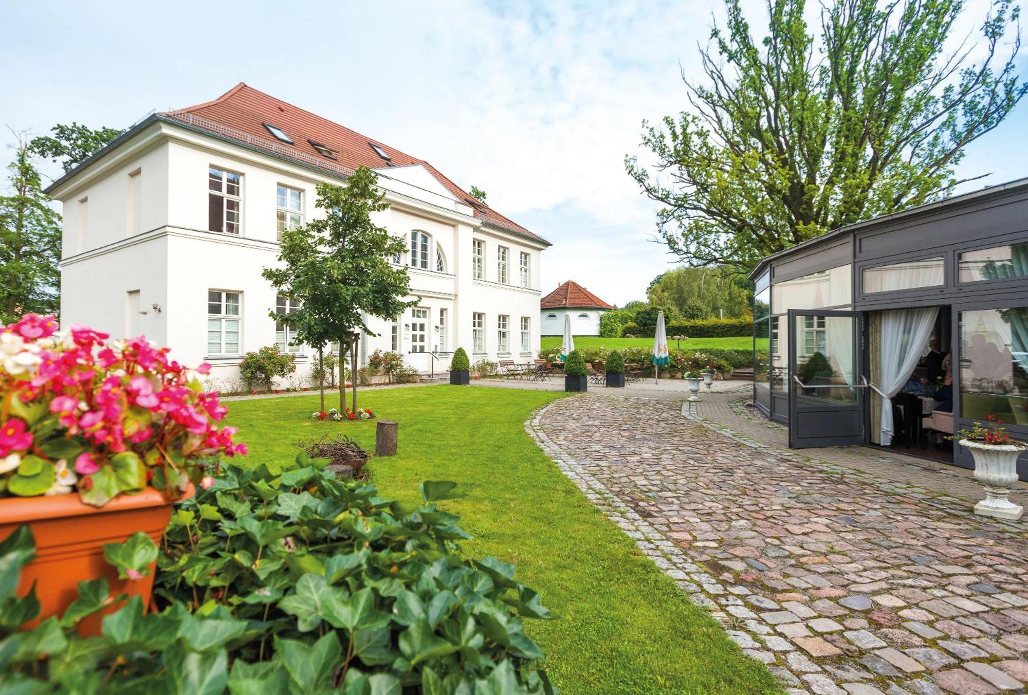 Hotel Prinzenpalais Bad Doberan Ngoại thất bức ảnh