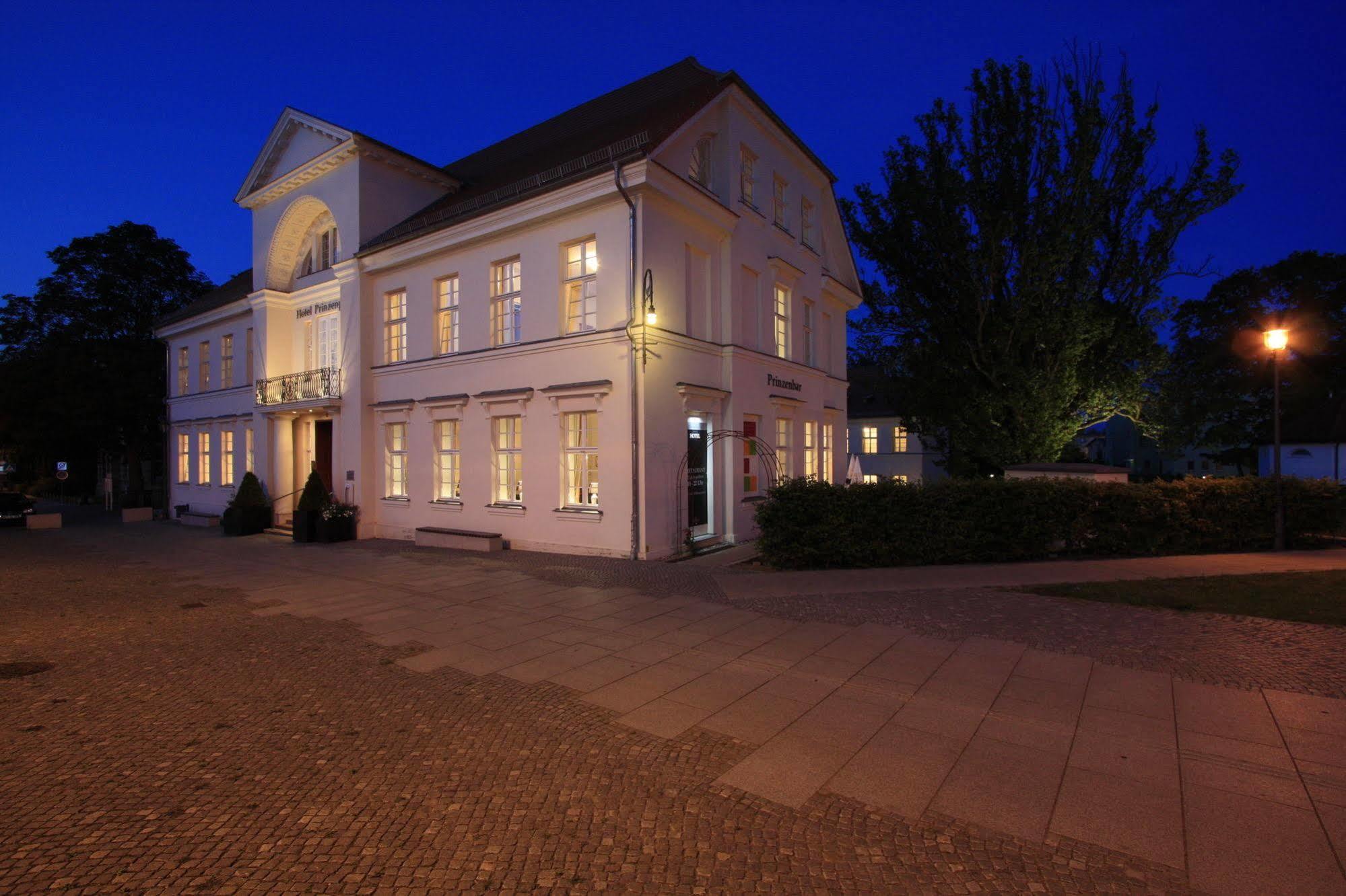 Hotel Prinzenpalais Bad Doberan Ngoại thất bức ảnh