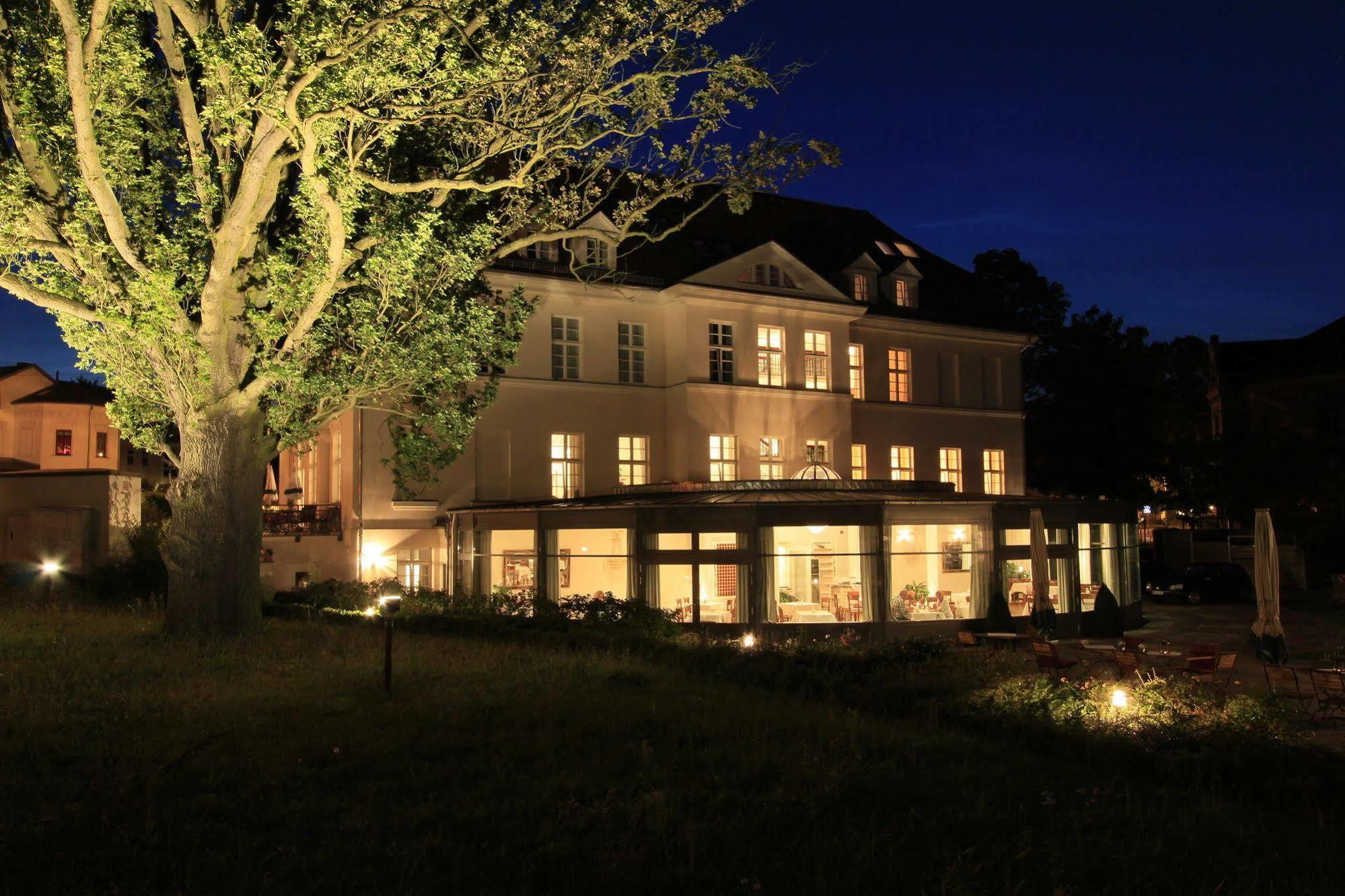 Hotel Prinzenpalais Bad Doberan Ngoại thất bức ảnh